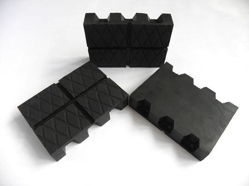 Gumová podložka zvedáku 155 x 111 x 35 mm