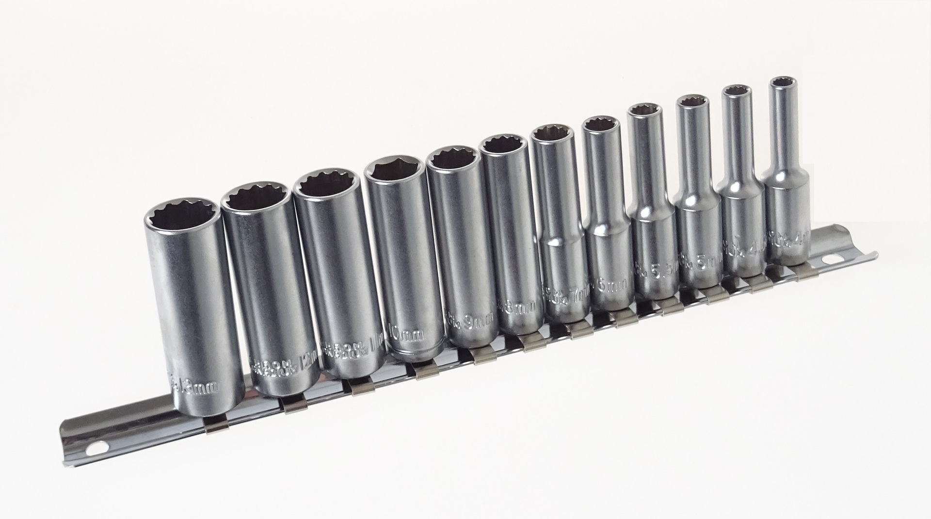 Nástrčné hlavice 1/4" 12hranné prodloužené