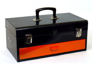 Přenosný montážní kufr s pořadovými zásuvkami 450x275x225mm - MARS (6080)