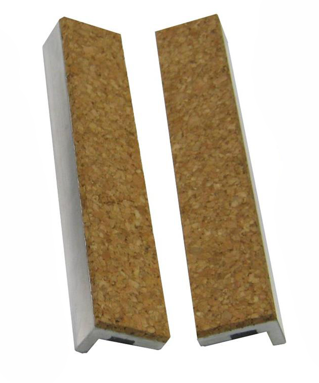 Vložky do čelistí dílenských svěráků korkové