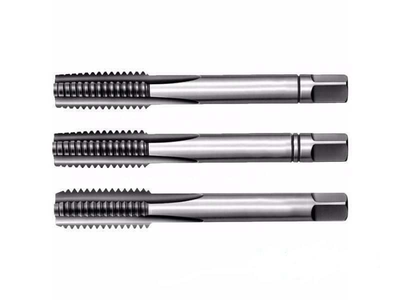 Závitník sadový M10x1